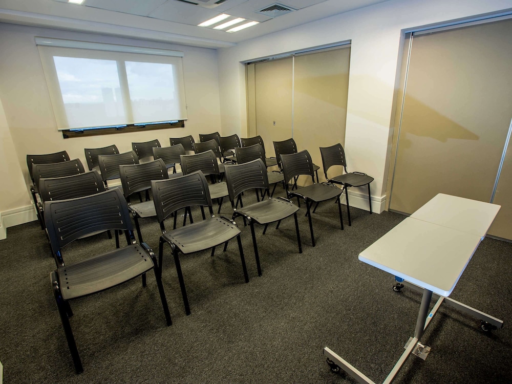 IBIS STYLES PARAUAPEBAS 63/75