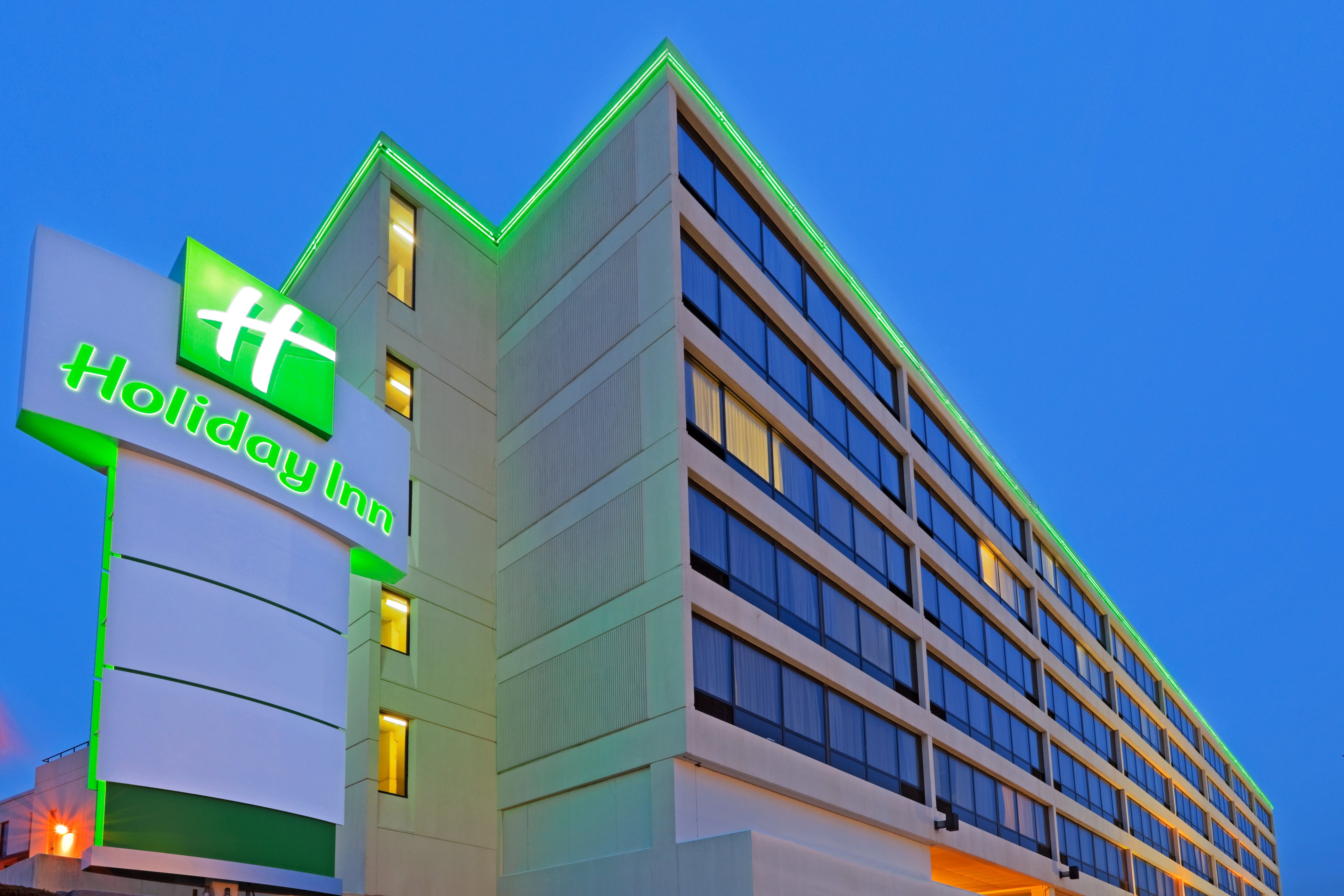 Garner Hotel Totowa by IHG 5/74