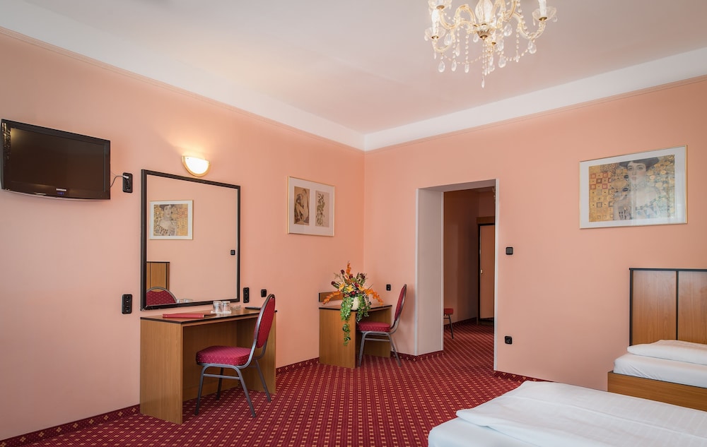 Gartenhotel Gabriel 34/45