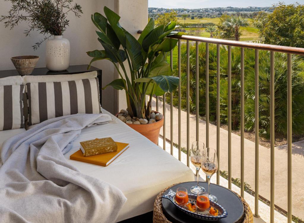 1 Bedroom, Palm, Suite, Pool View, Balcony, Bathtub، Victoria Golf Resort and Spa Managed by Accor 3/4