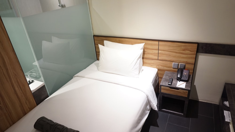 Erian Hotel 15/50