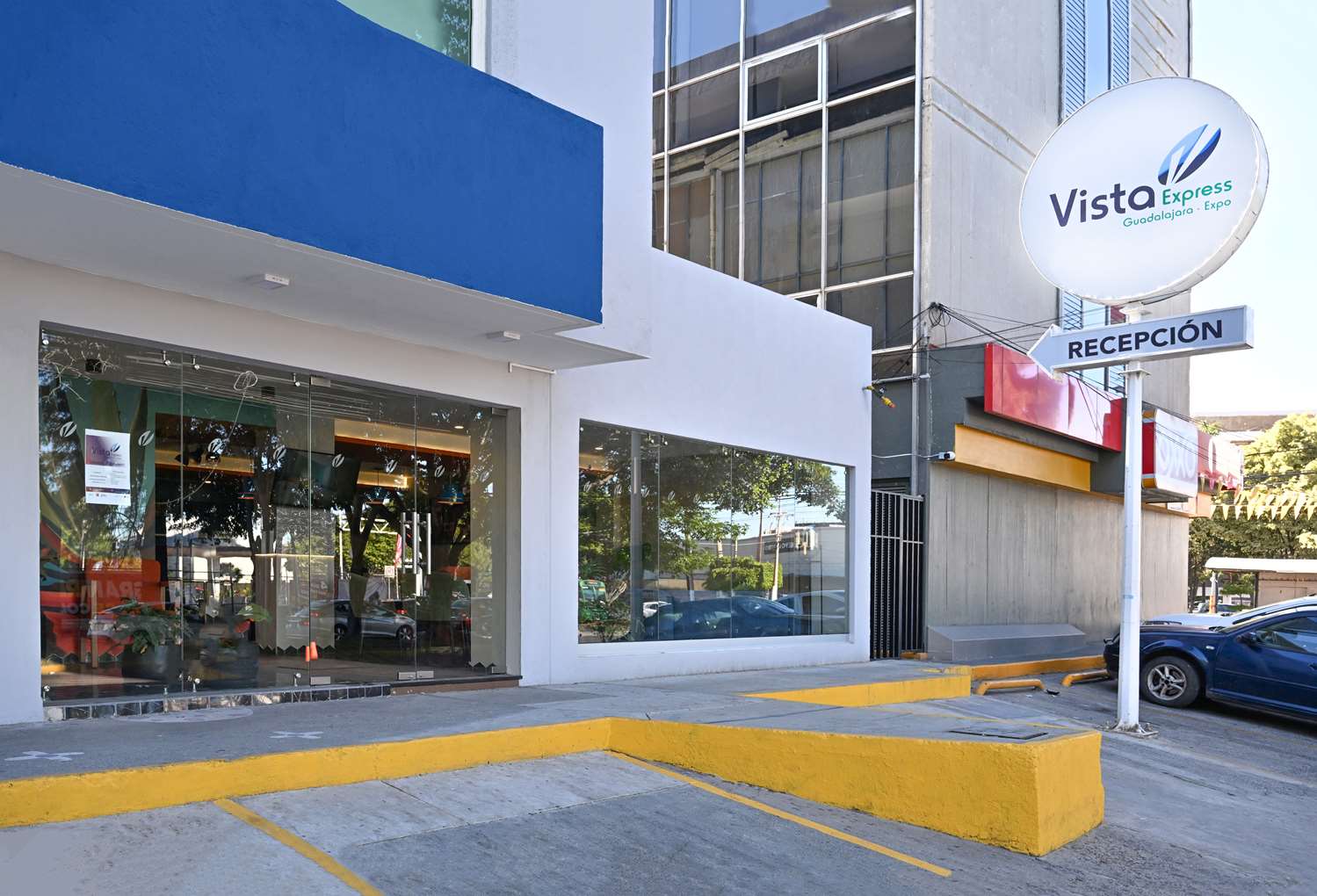 Vista Express Guadalajara Expo SureStay Collection by BW 3/35