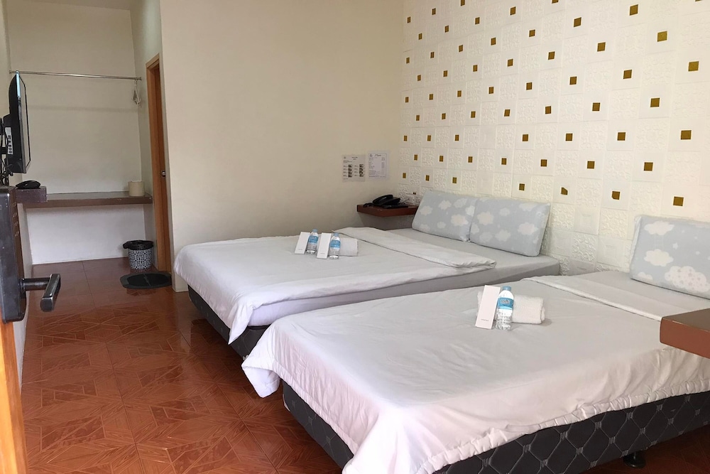 I m Inn Hotel Sorsogon near SM Terminal by ZUZU 22/41