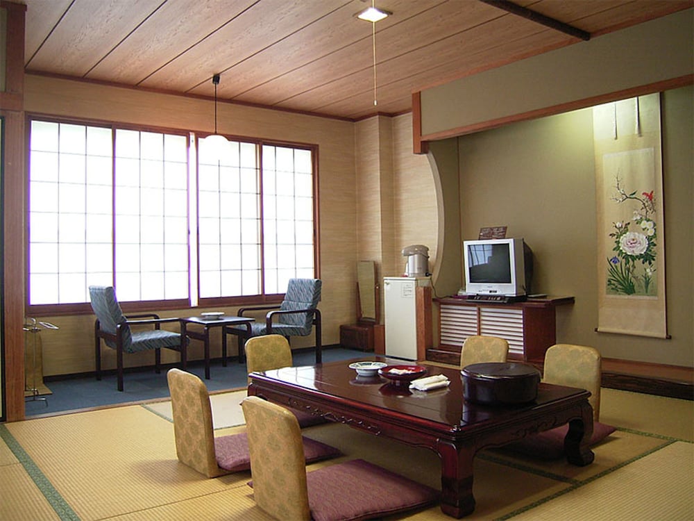 Toushijima Onsen Suzunami 32/53