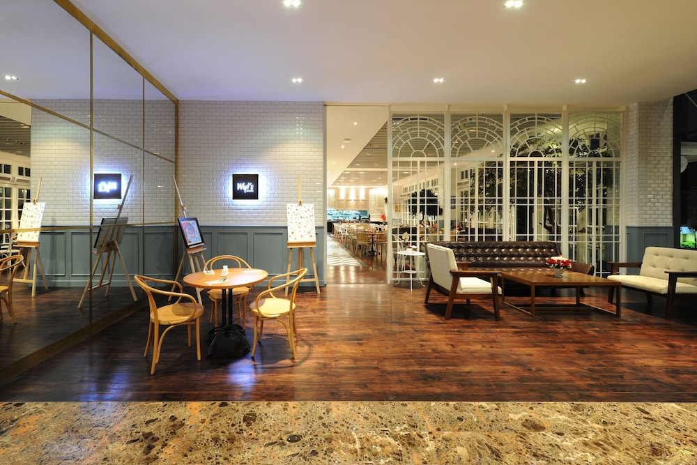 Veranda Hotel At Pakubuwono 36/59