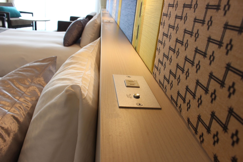Loisir Hotel Naha 51/53