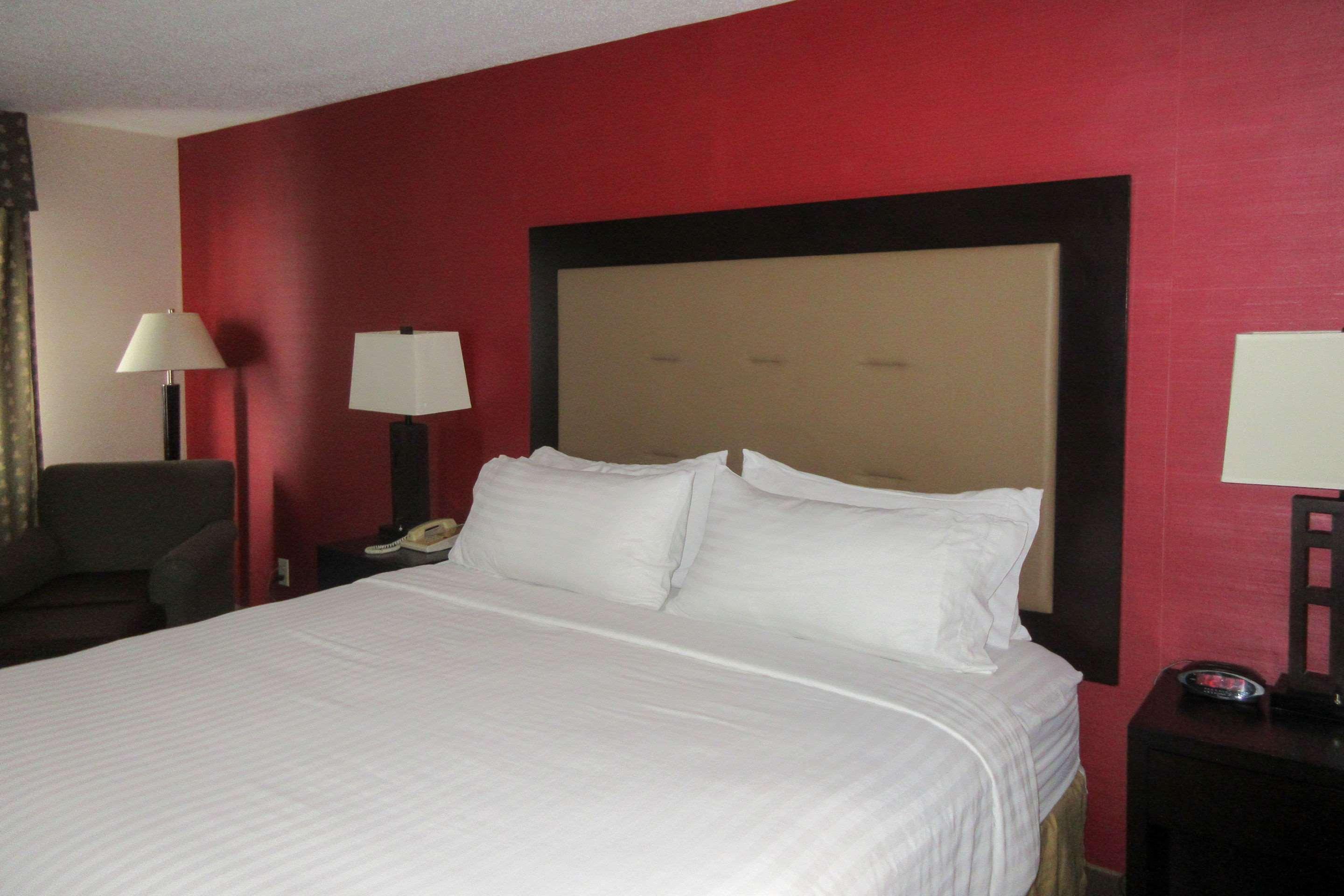 Room, King Bed