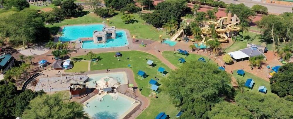 The Villa Manor & Spa 44/50