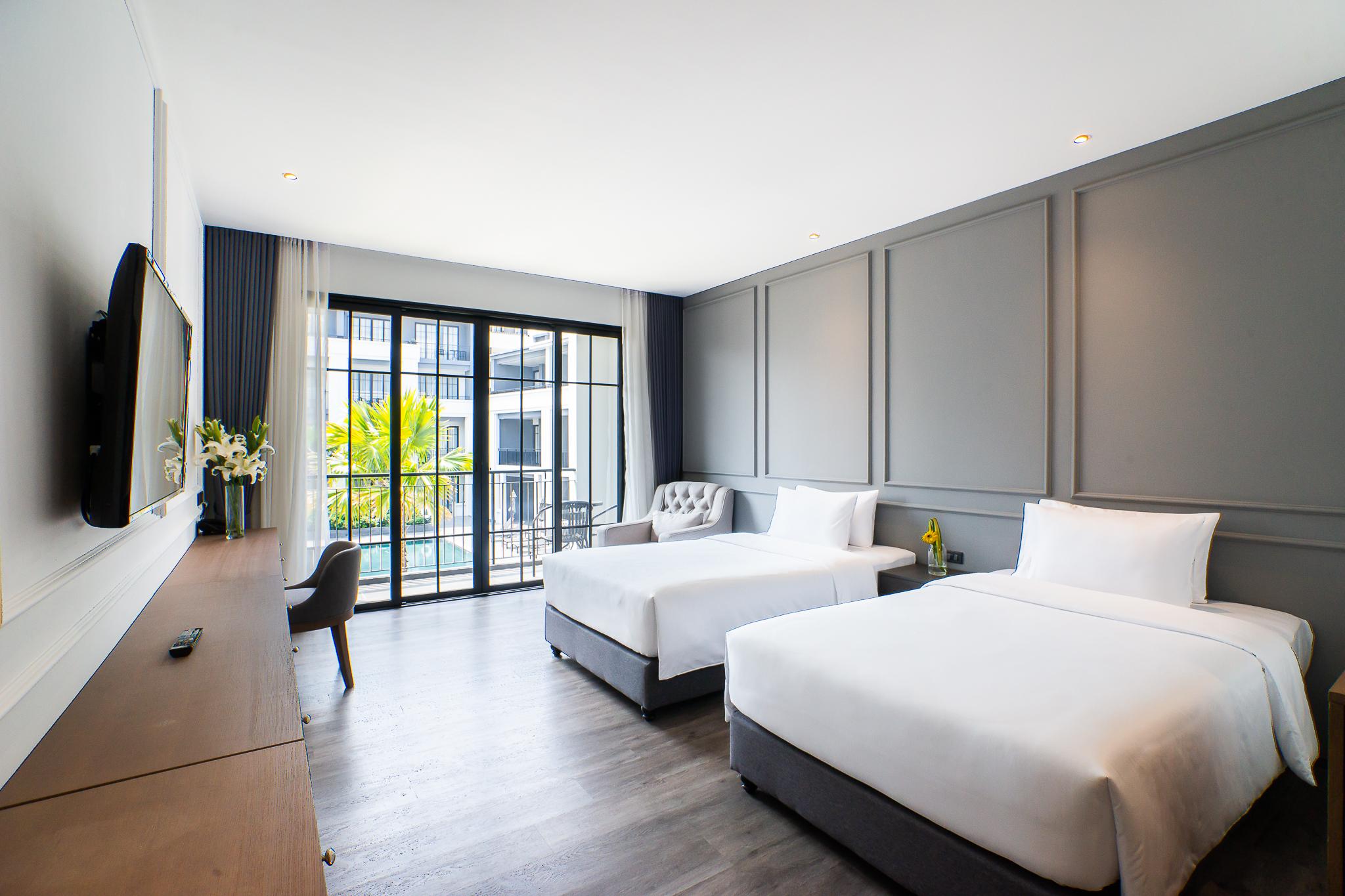 Semi Room, Deluxe, 2 Semi Double Beds, Pool View