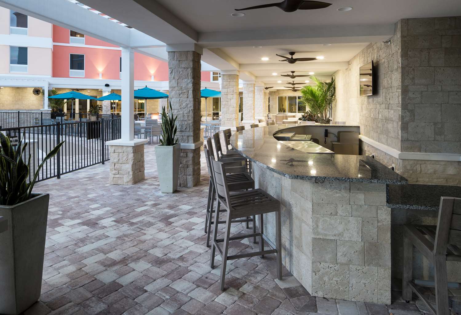 Hampton Inn Suites Cape Canaveral Cruise Port Fl 30/55
