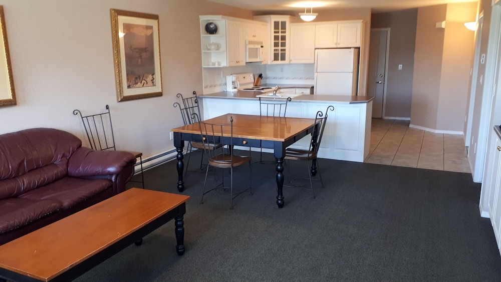 Mountain View Suites at Fairmont Hot Springs 38/63