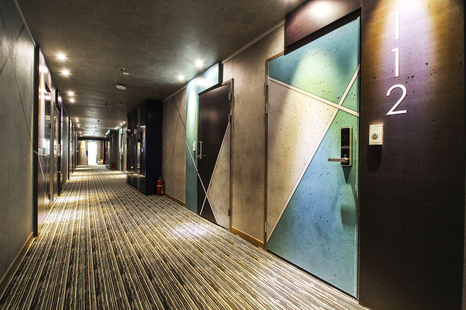 Blanc hotel 56/65