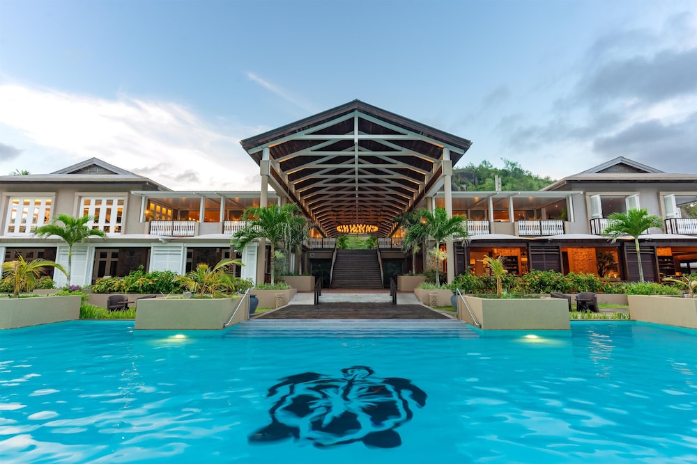 Kempinski Seychelles Resort 6/78