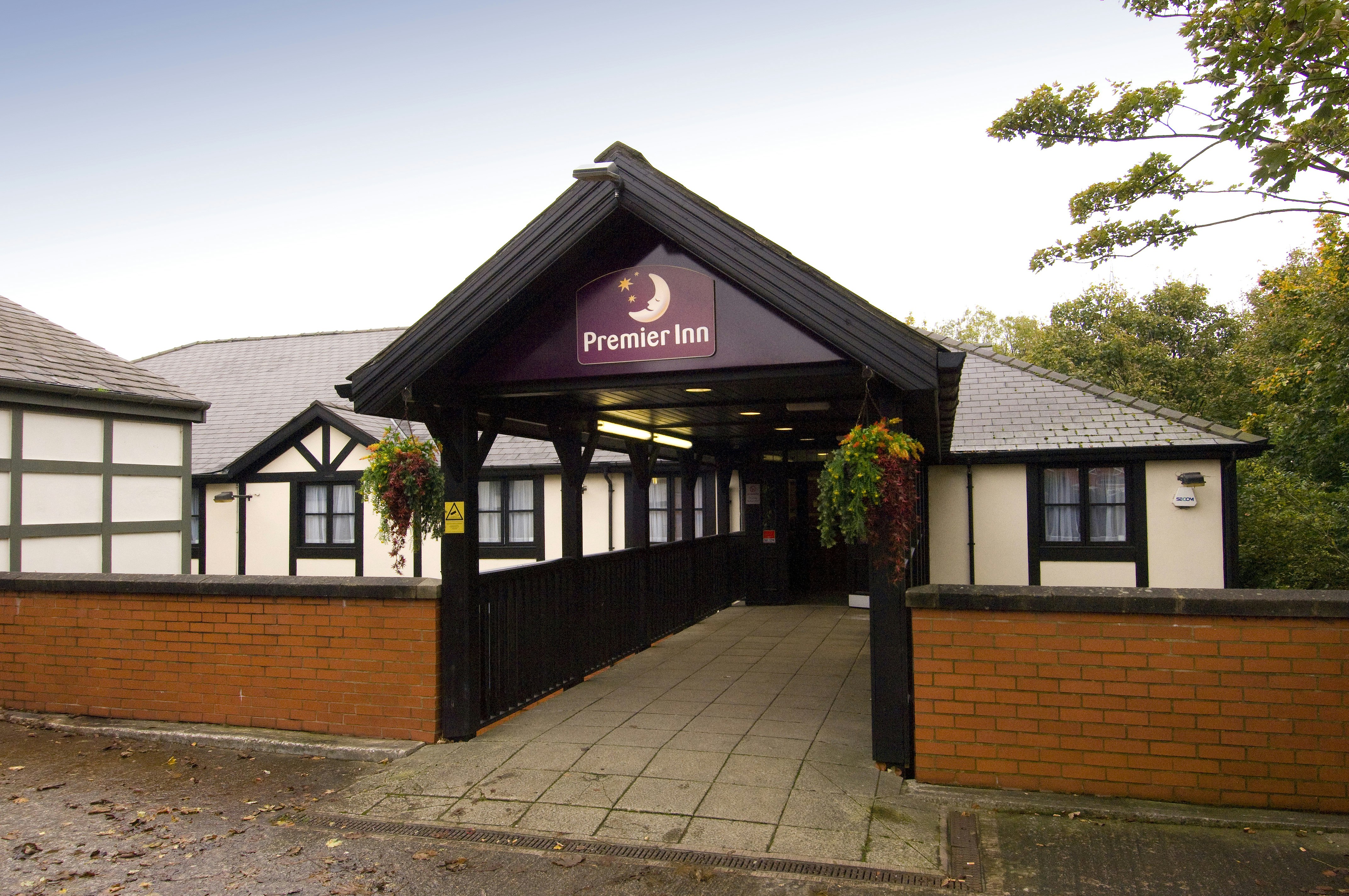 Premier Inn Manchester (Swinton) 27/29