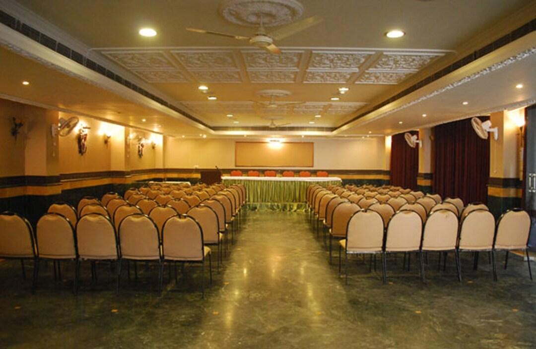 Hotel Diplomat Residency 38/46