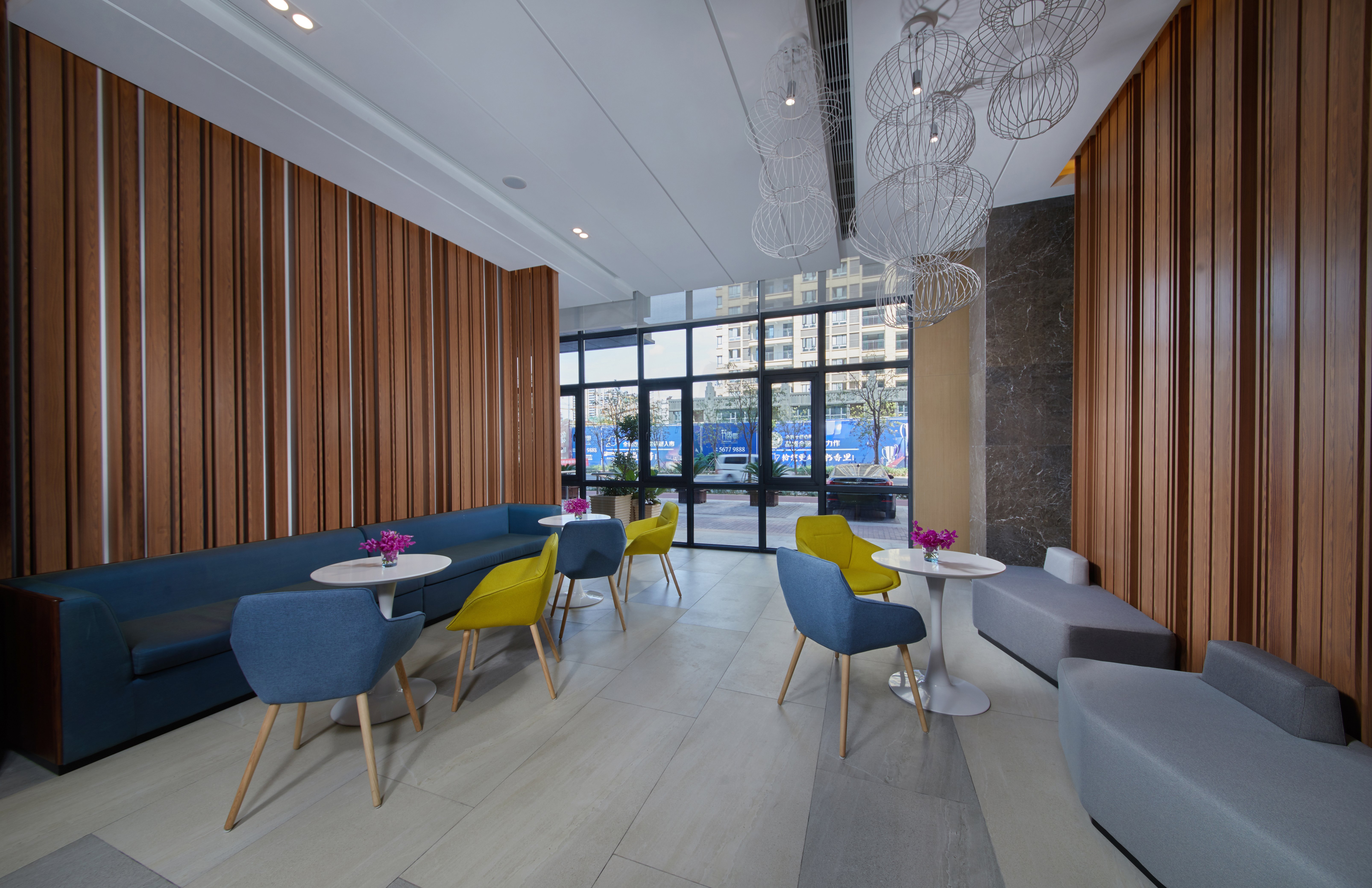 HOLIDAY INN EXPRESS ZHANGJIAGANG EAST 14/31