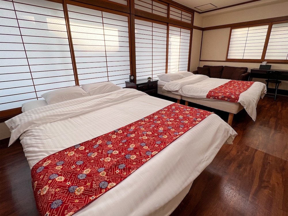 Hondori Inn 9/60