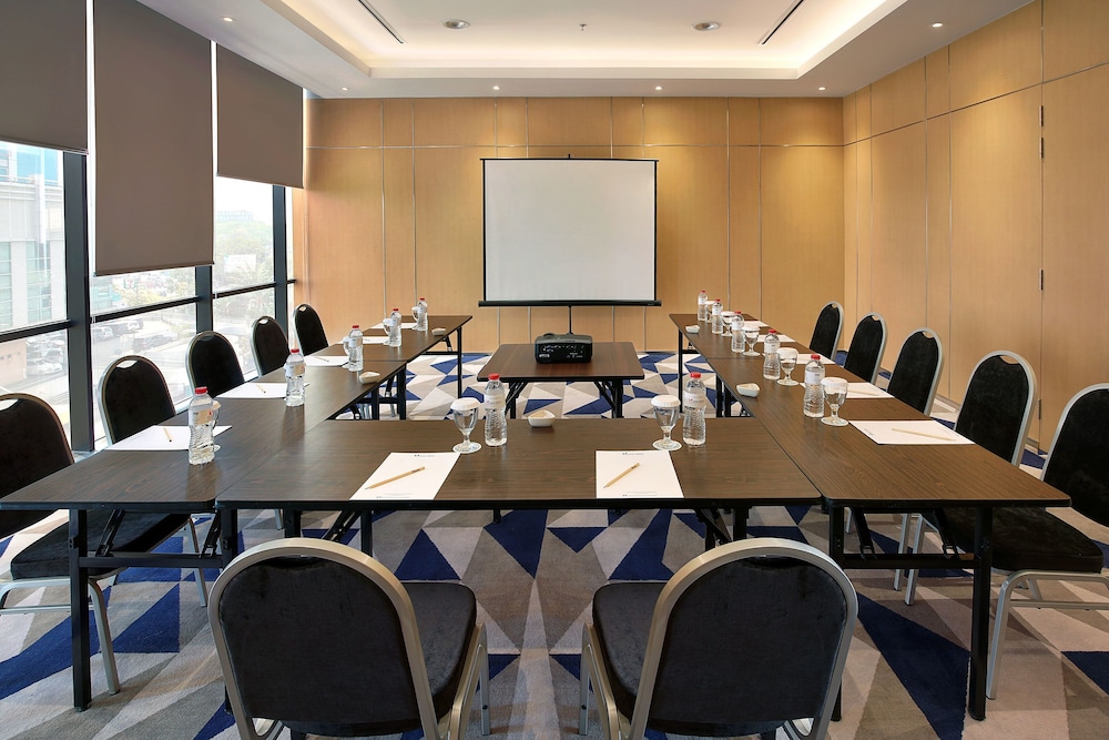 Swiss-Belinn Simatupang 49/57