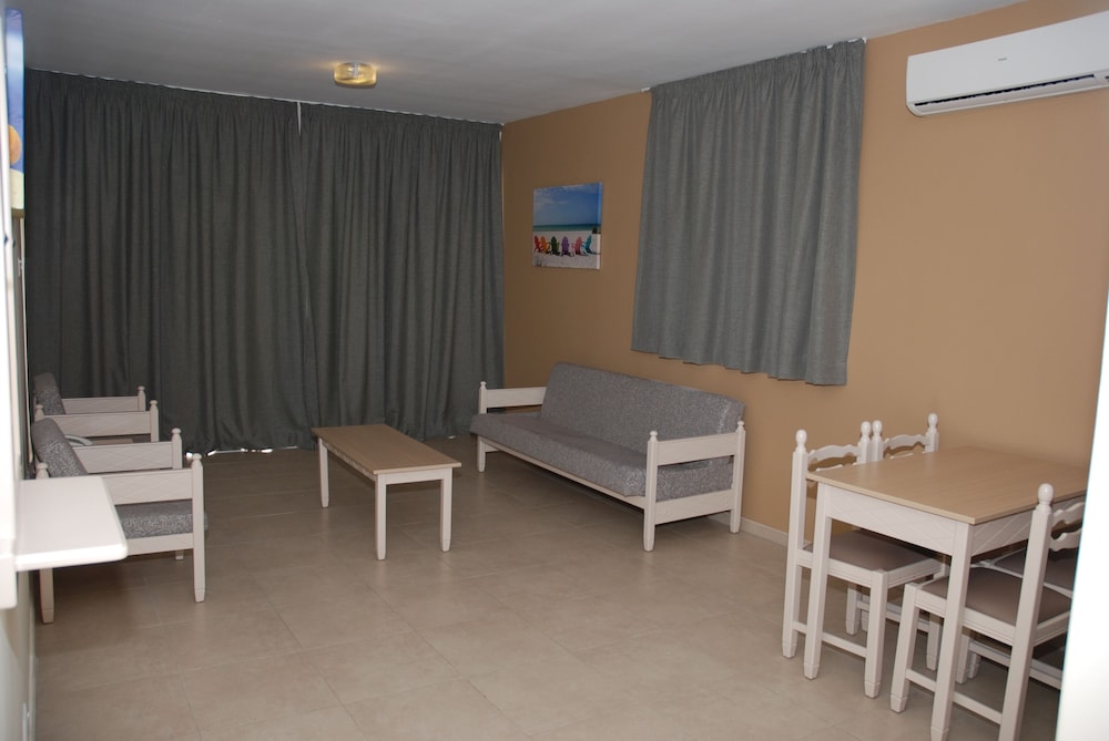 Christabelle Hotel Apartments 21/38