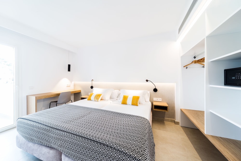 1 BEDROOM, SELECT, APARTMENT
