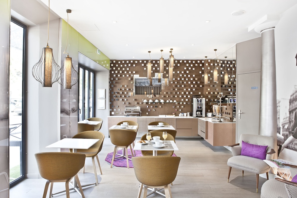Hotel Eiffel Segur 51/69