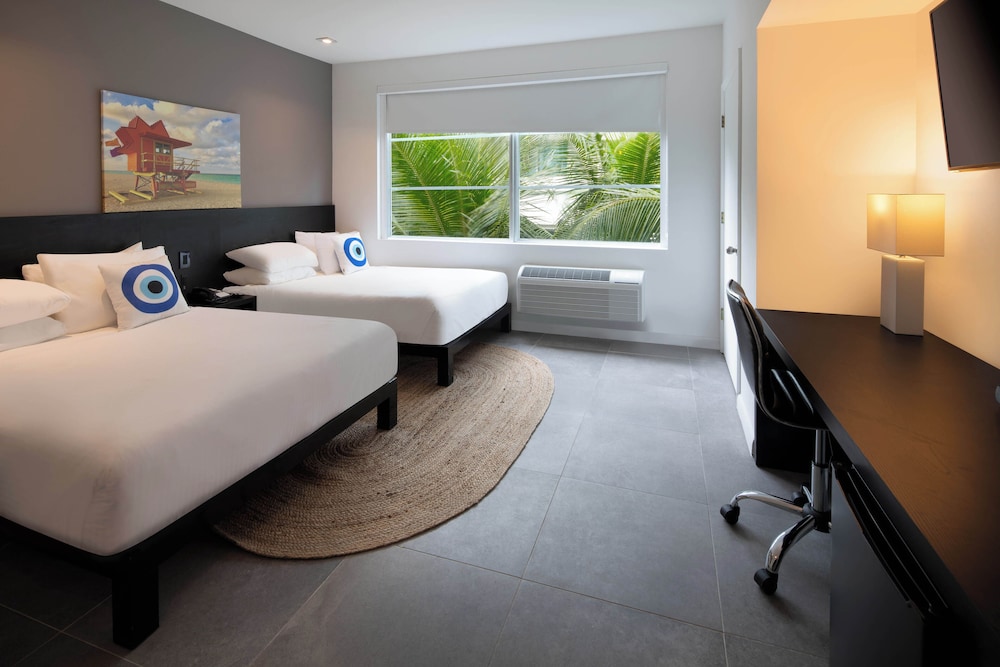 ROOM, 2 DOUBLE BEDS