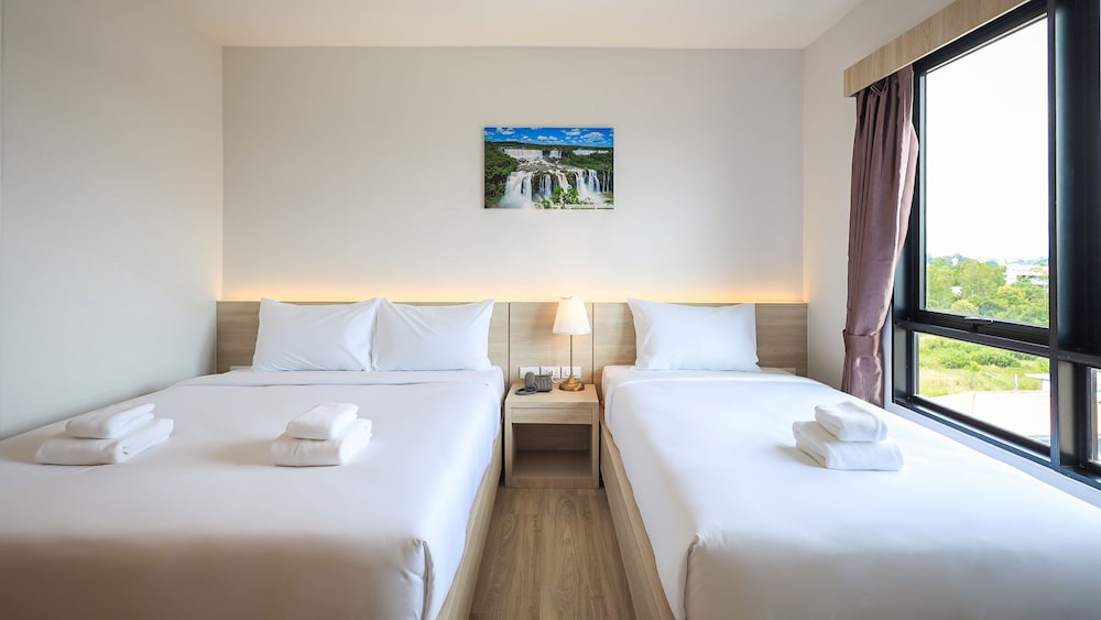 B2 Bueng Kan Boutique & Budget Hotel 12/28
