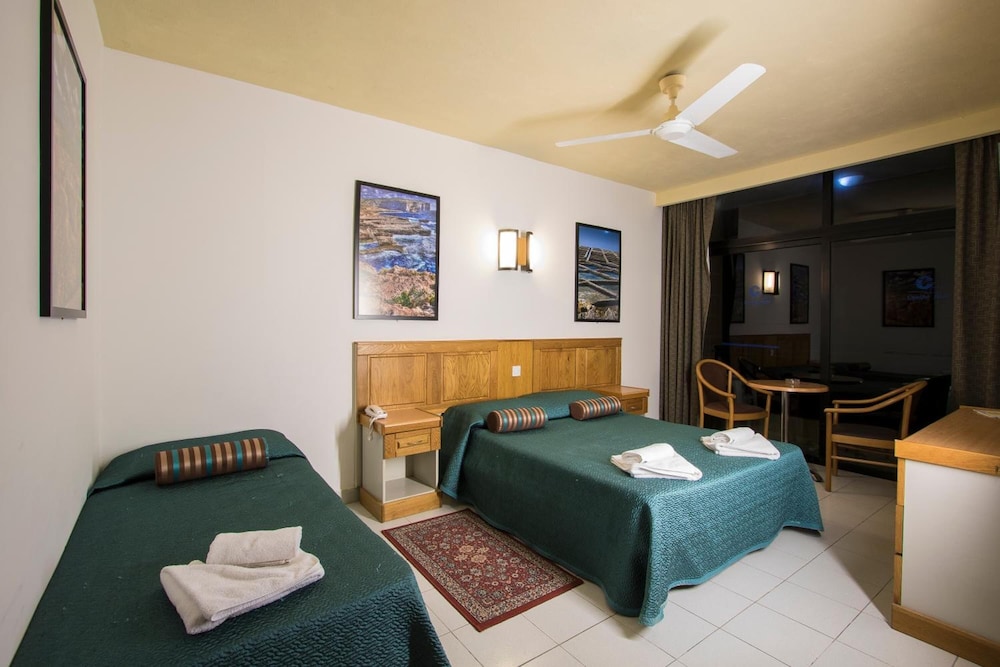 Canifor Hotel 14/44