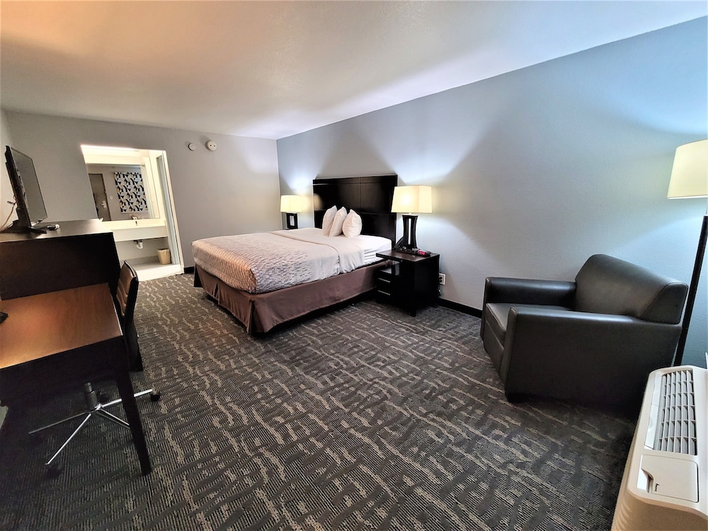 Inn of Rockwall 10/26