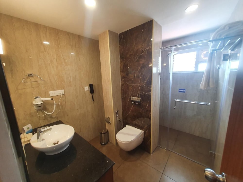 HOTEL AIDA 38/38