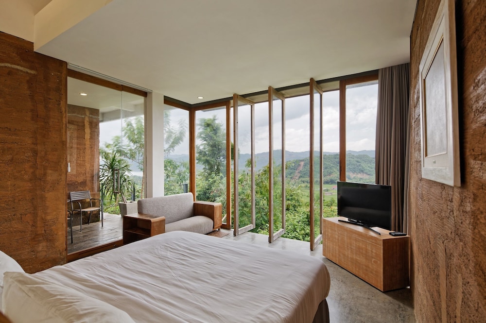 Seven Havens Residence 27/71