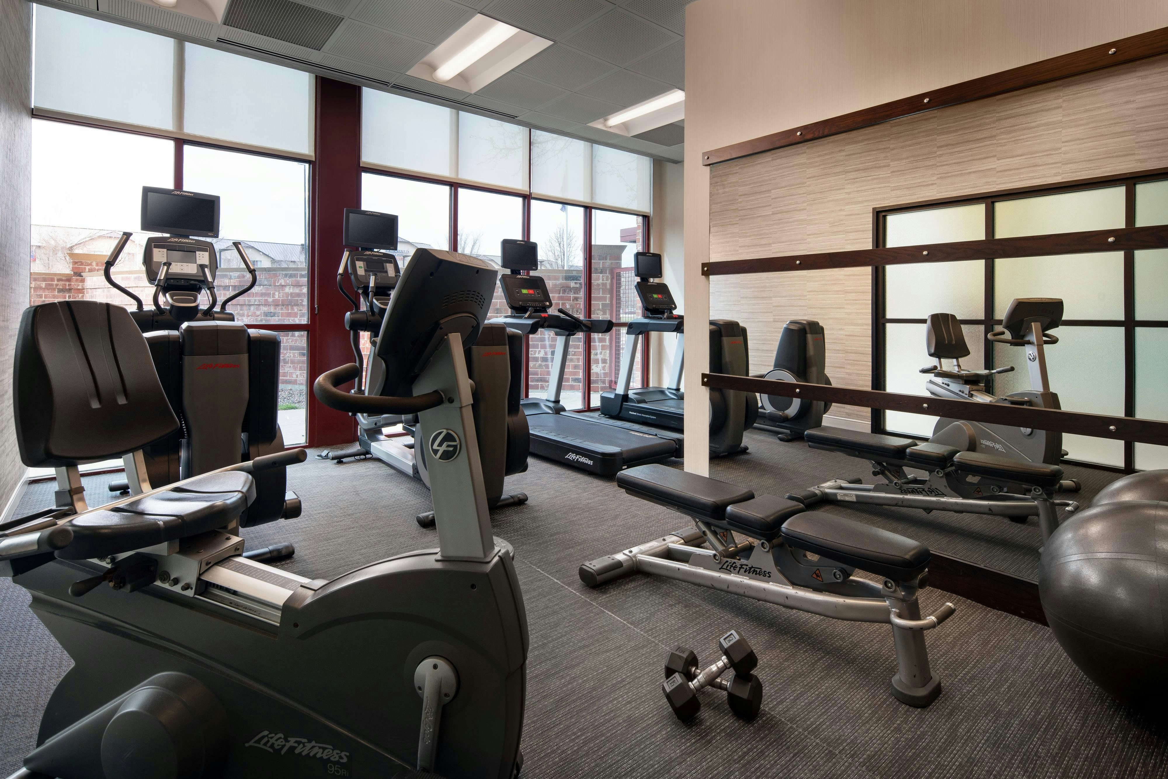 Courtyard By Marriott Denver Airport 3/16