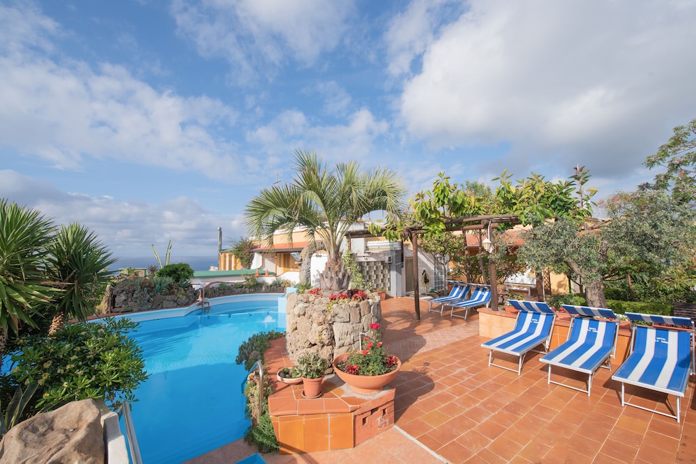 Hotel Villa Sirena 41/50