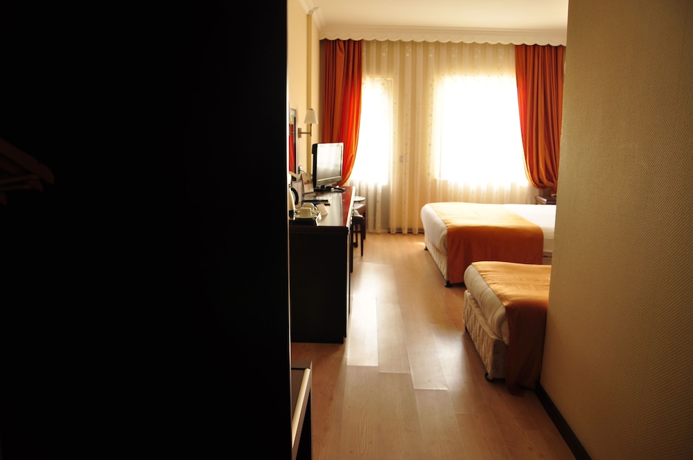 Eser Diamond Hotel & Convention Center 11/32