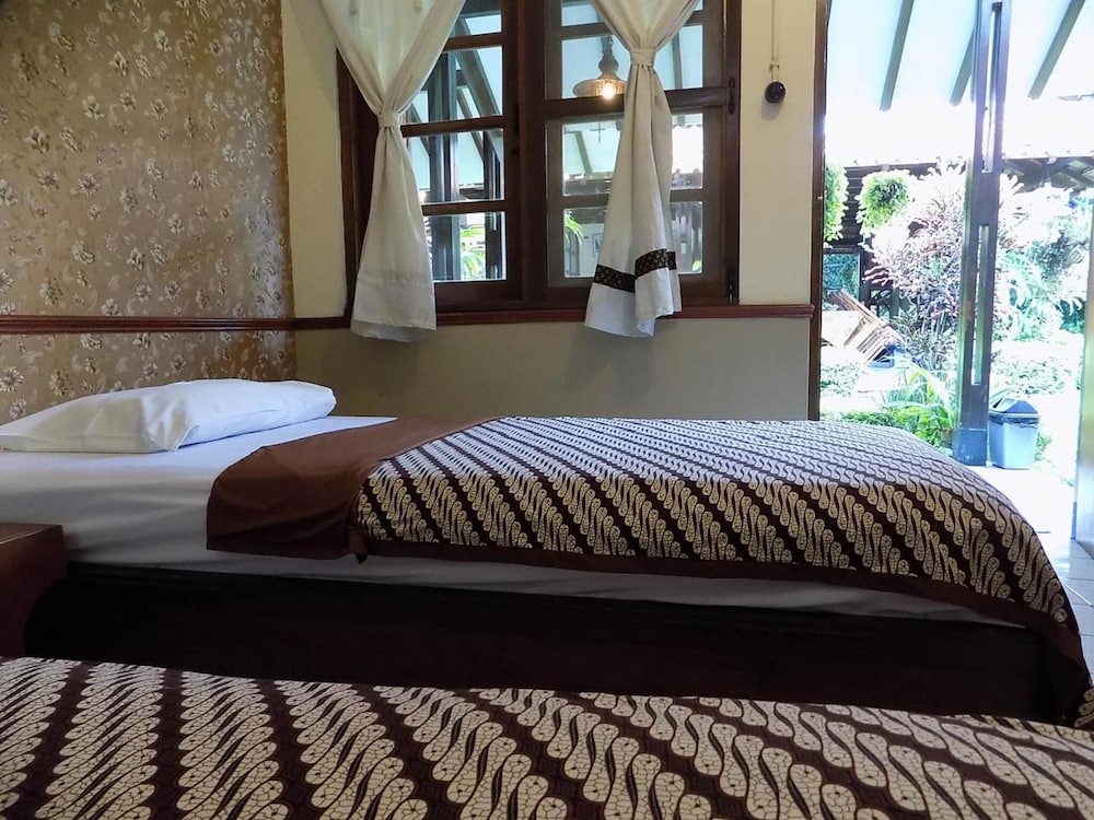 Delta Homestay 10/28