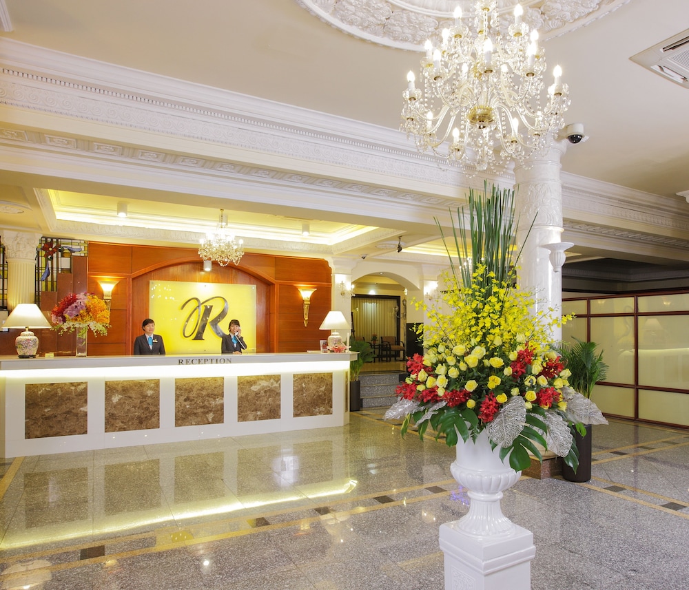 Royal Hotel Saigon 13/70