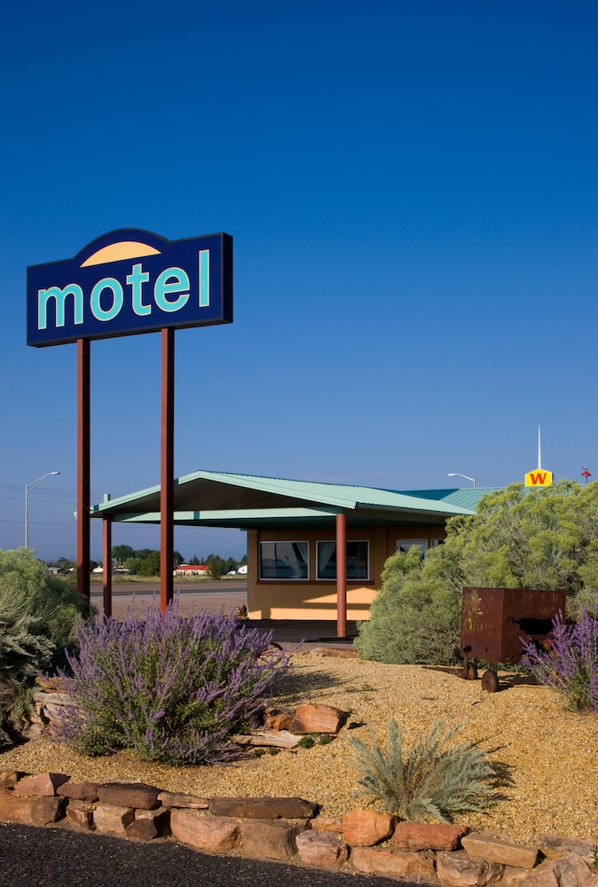 Sunset Motel 54/60
