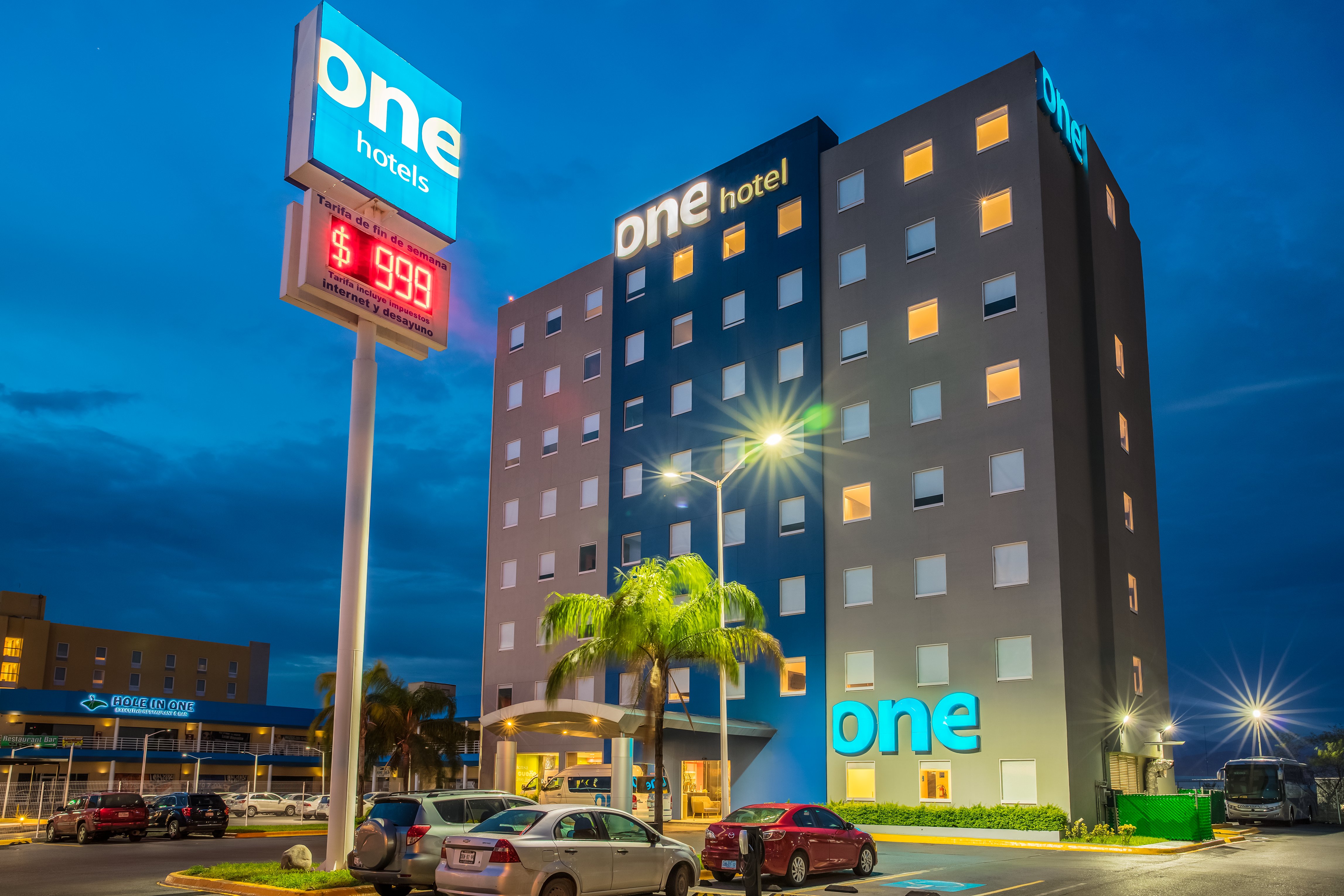 One Monterrey Aeropuerto 2/50