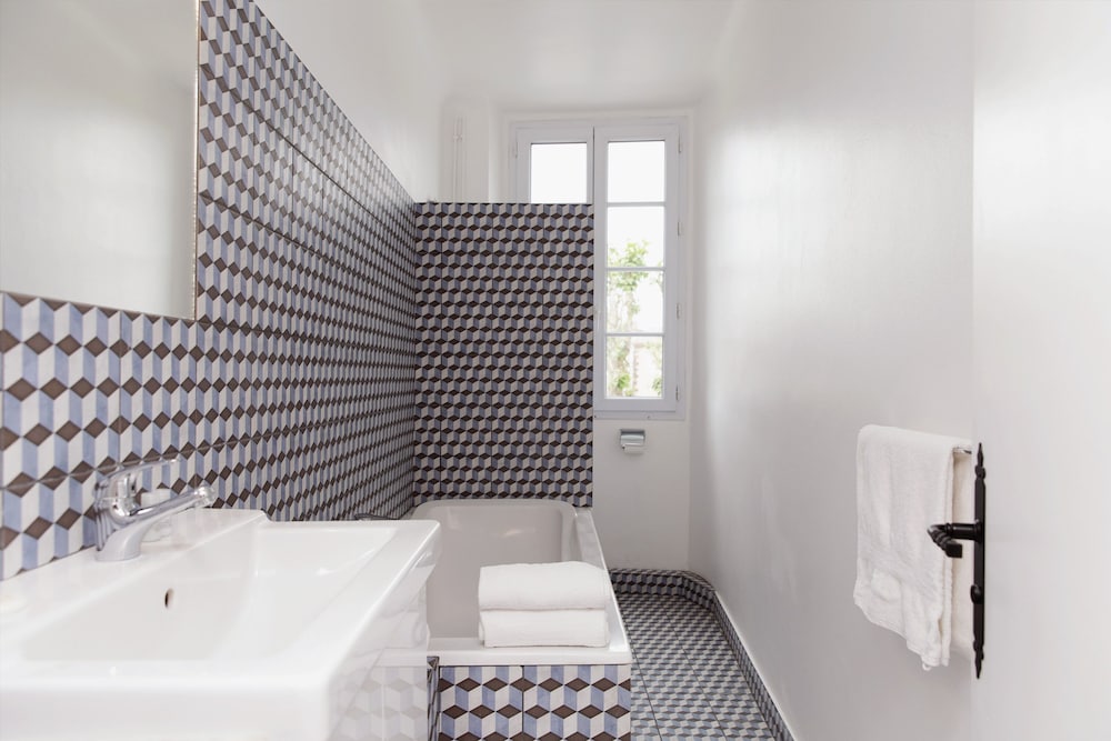 Coq Hotel 48/50