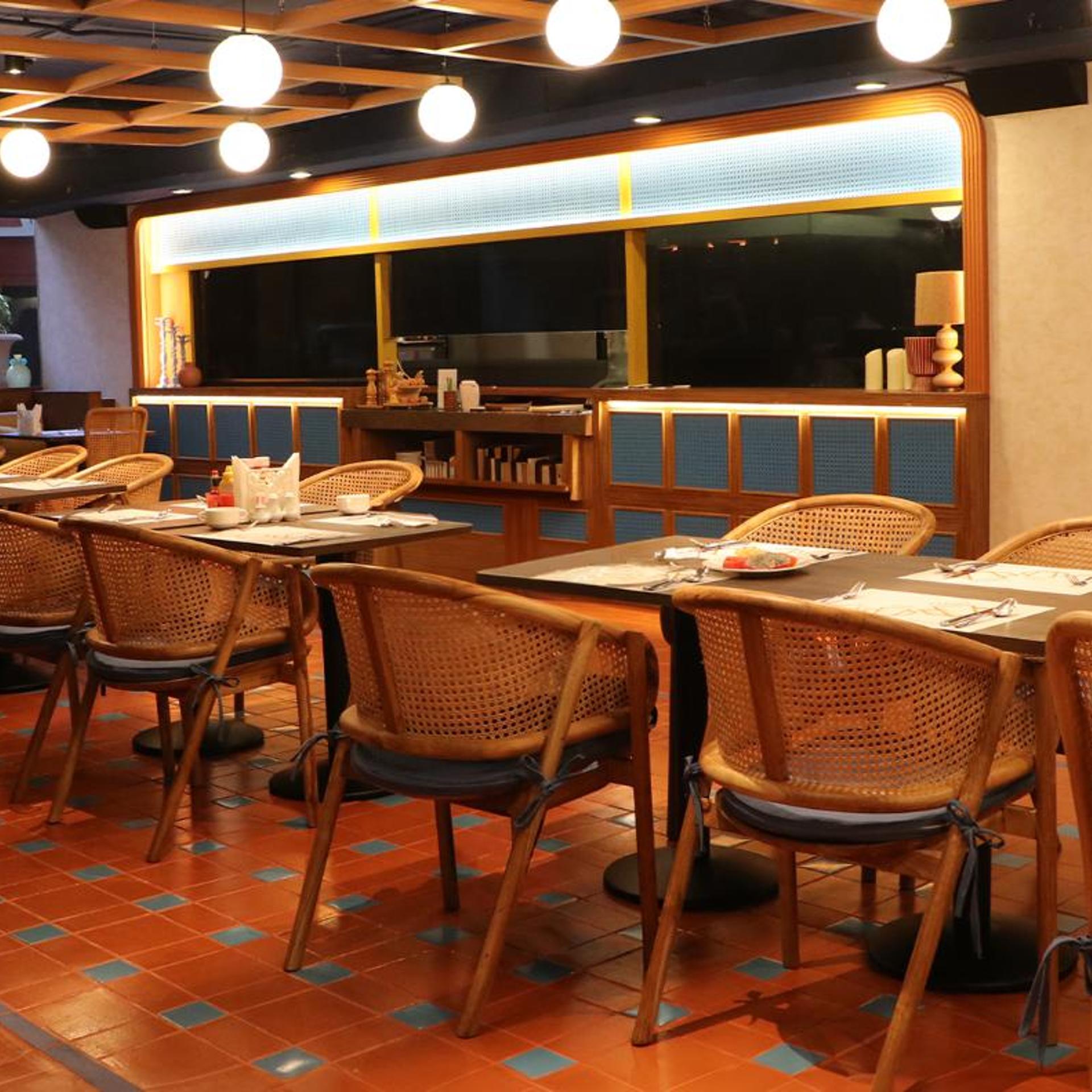 Journeyhub Bangkok Sukhumvit 26 56/78