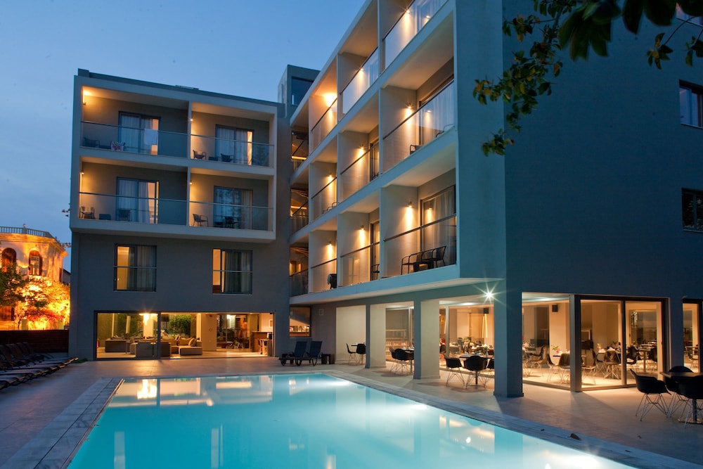 Oktober Downtown Boutique Hotel photo4