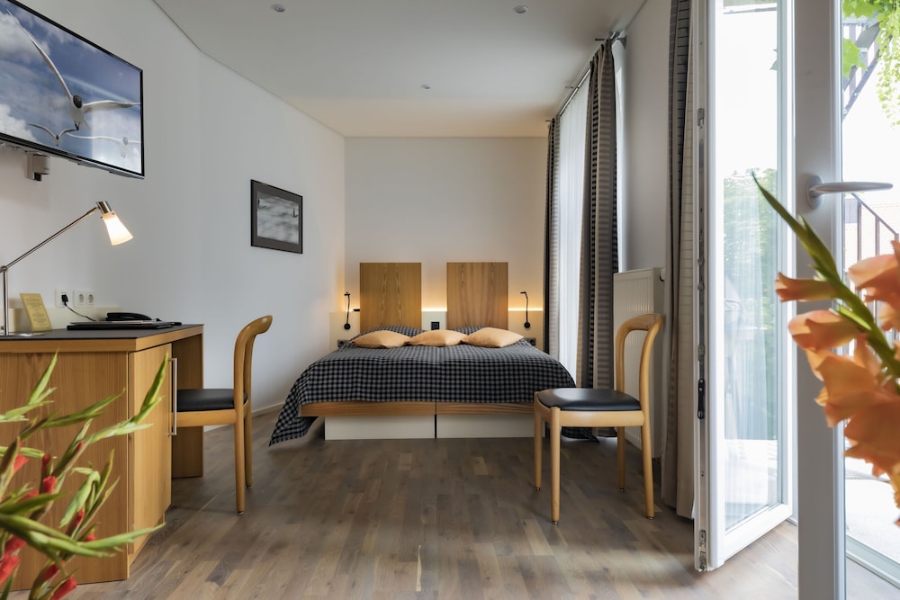 Dom Hotel Augsburg 36/48