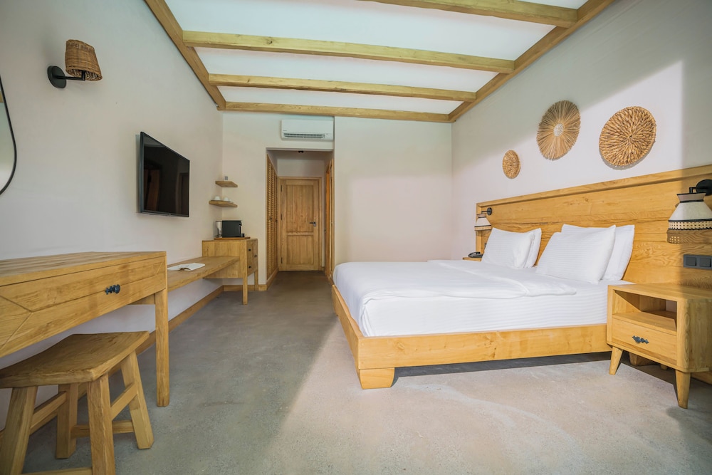 The Pearl Oludeniz 39/75