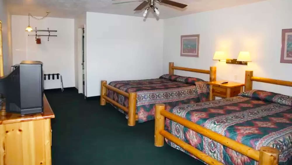 Marianna Inn Panguitch 10/30