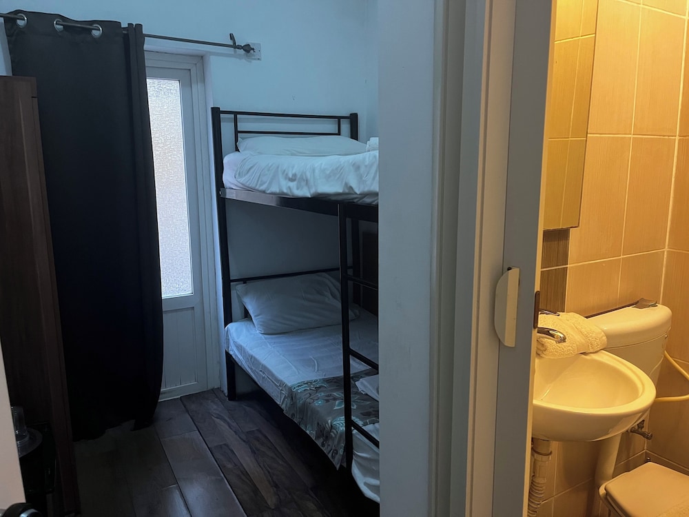 Pierre De Soleil Guesthouse 24/31