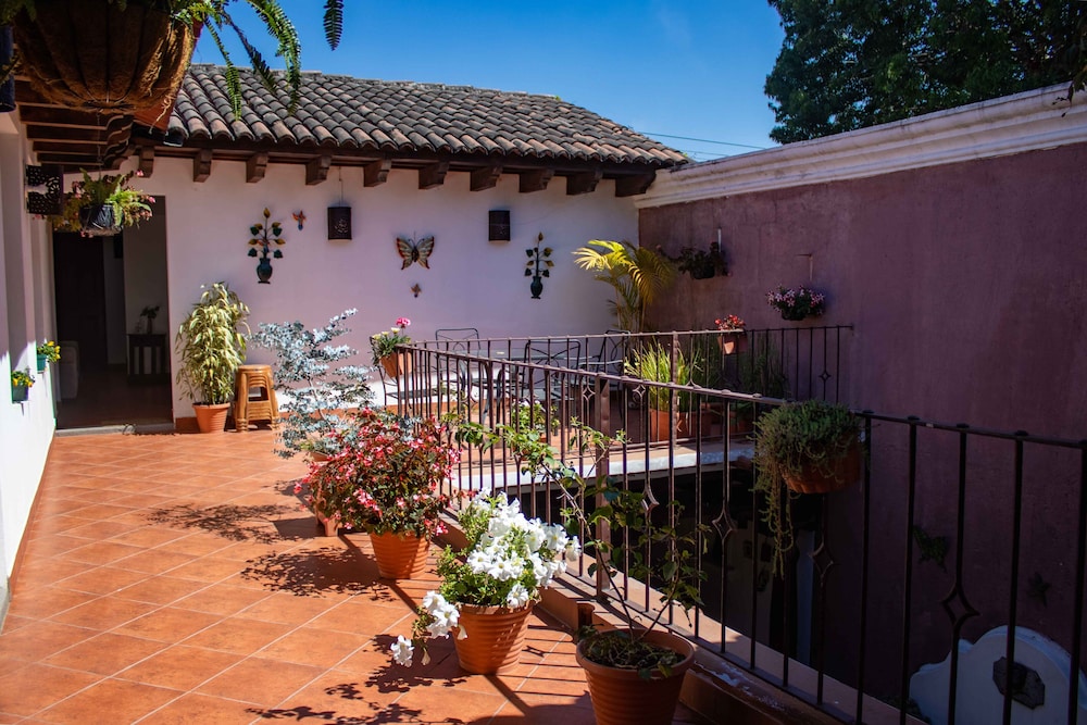 Hotel La Galeria 8/50