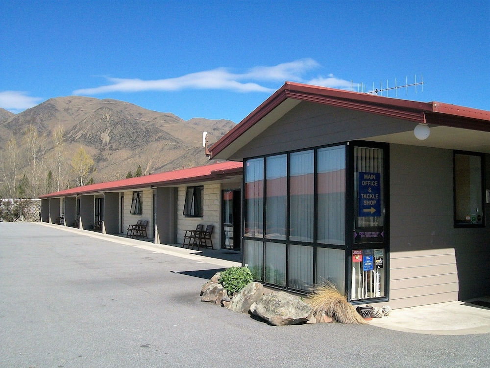Sierra Motel and Apartments in OMARAMA