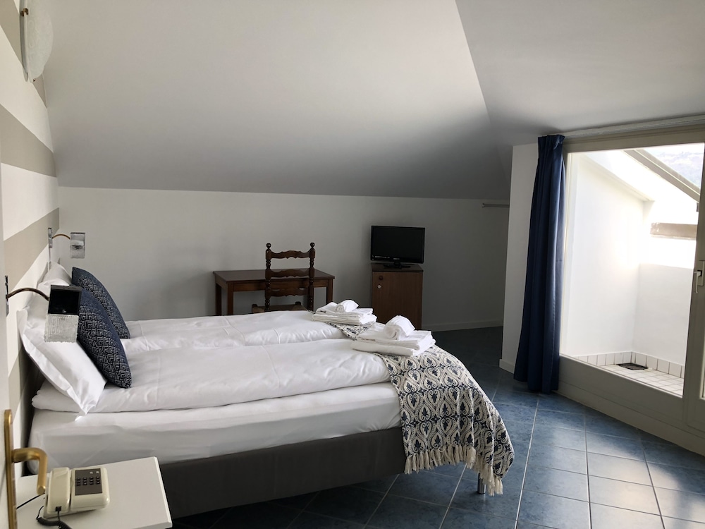 Hotel La Fontana 33/76