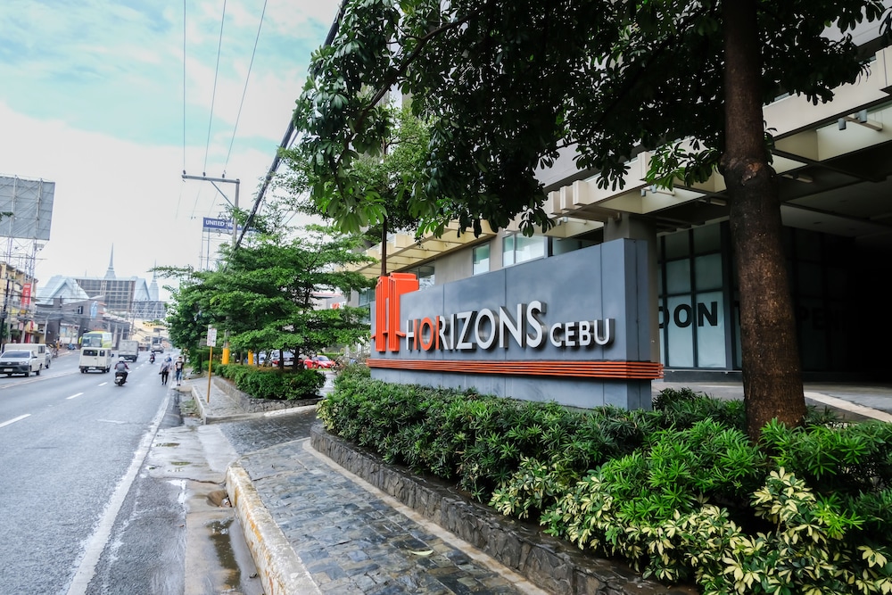 Ecj Cozy Studio Units At Horizons 101 16/50