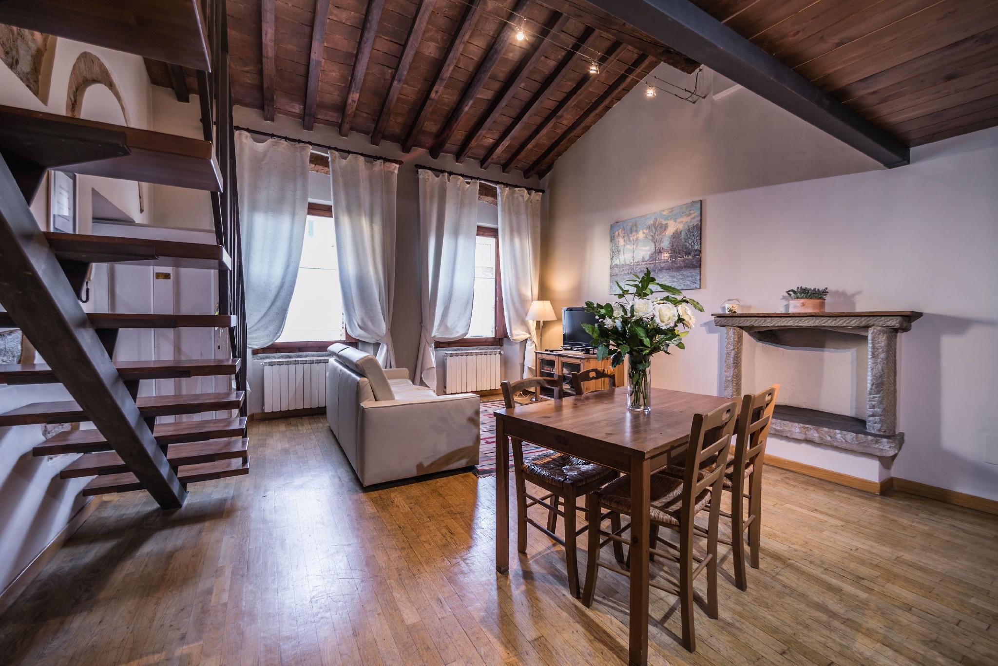 A Few Steps to The Duomo Beautiful 2BD Apt 37/50